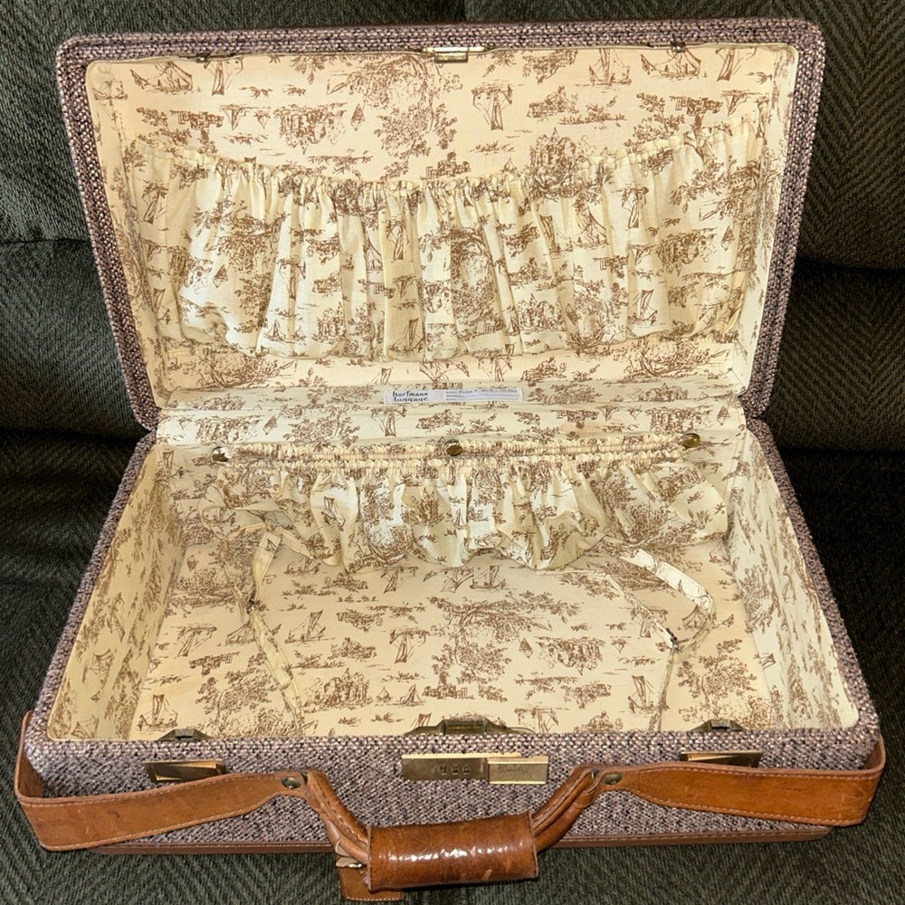Vintage Hartmann Luggage 21 inch Tweed Suitcase - Picture 3 of 15